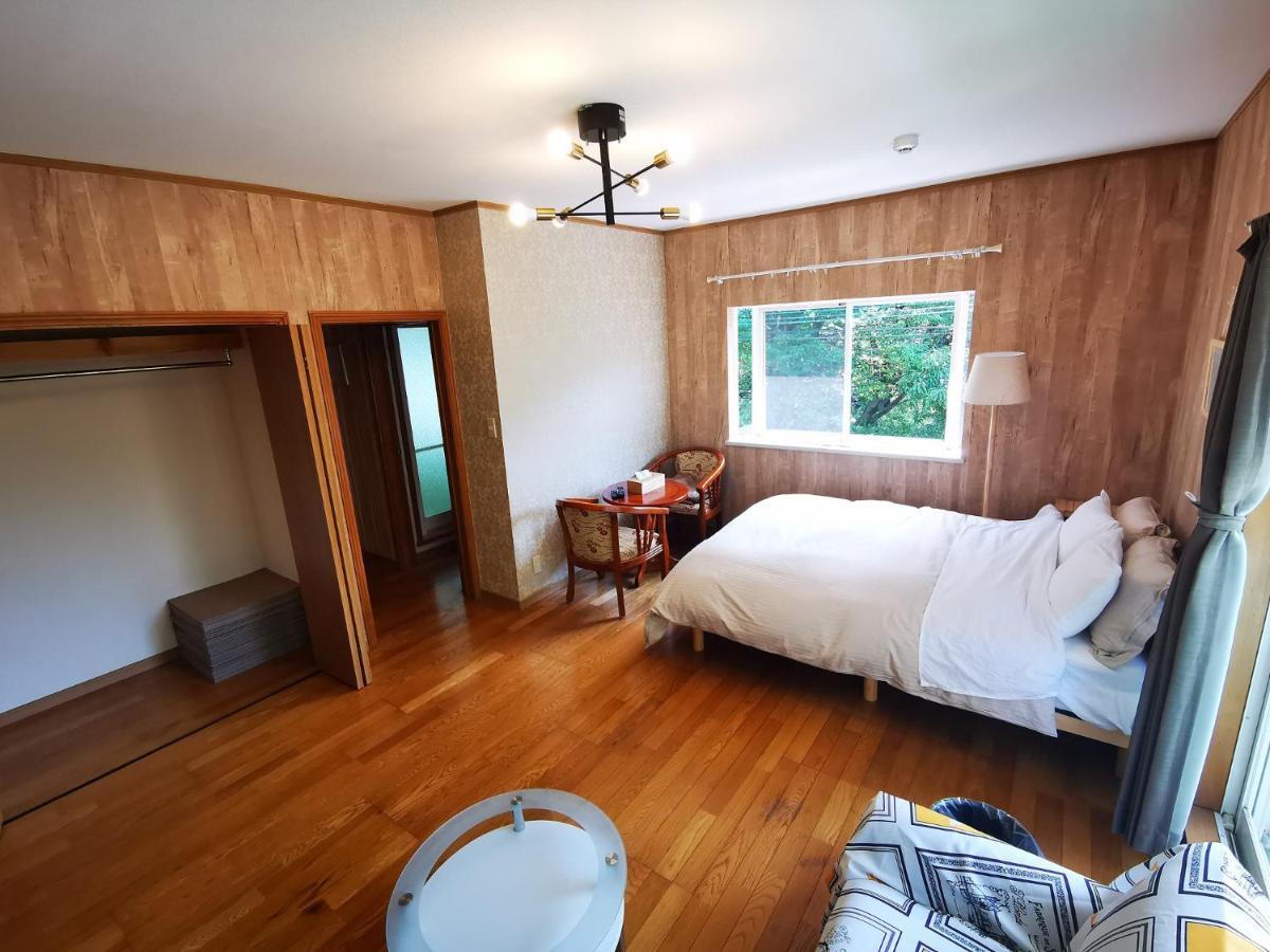 Villa 100泊で完成する民泊 Takamori Exterior foto