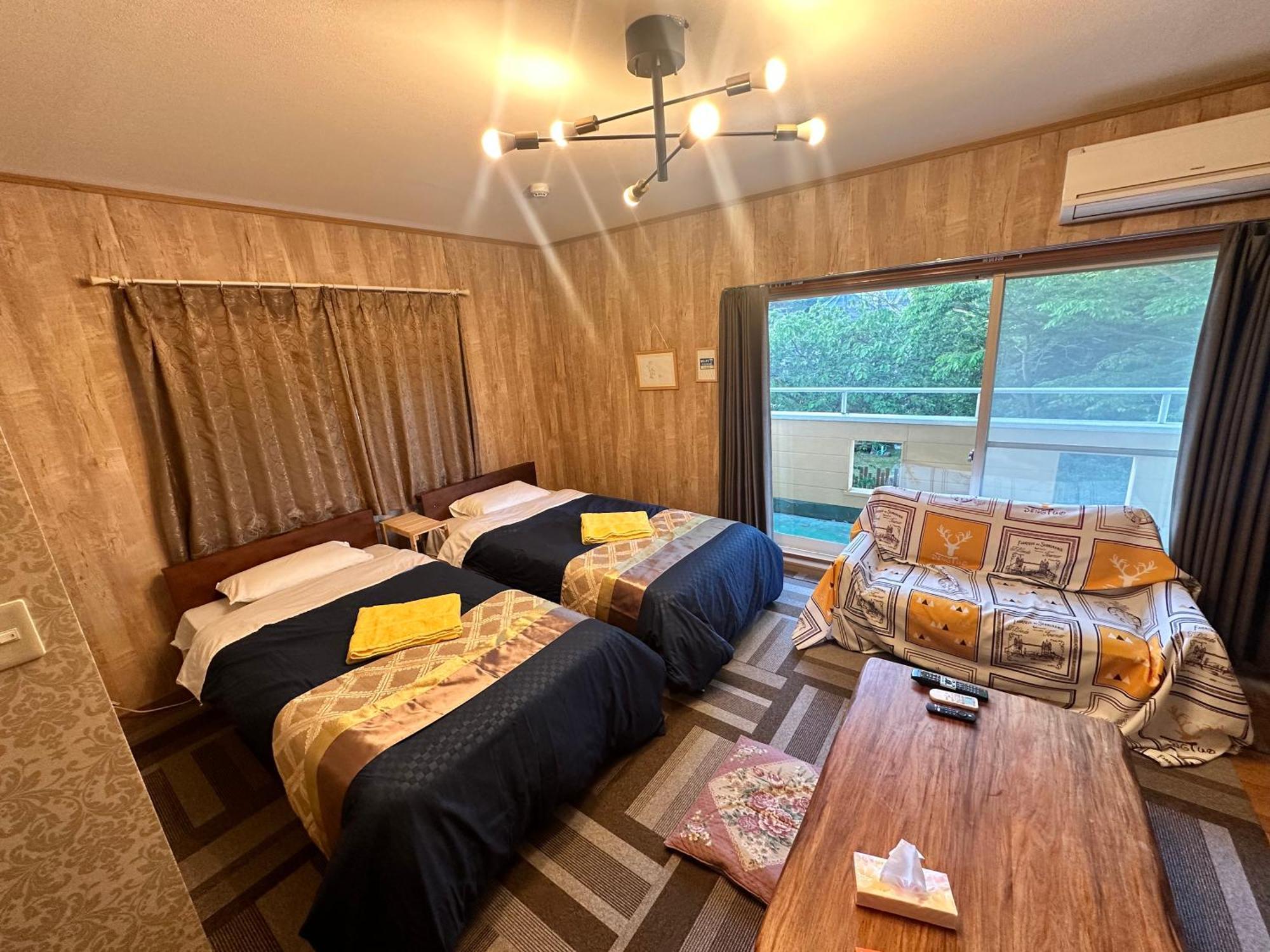 Villa 100泊で完成する民泊 Takamori Exterior foto